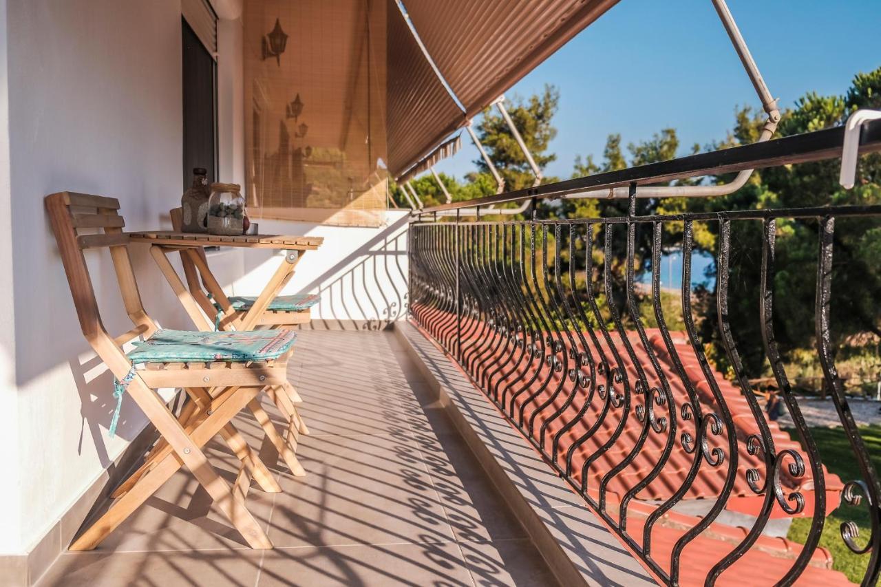 Kartalia Apartment Porto Koufo Luaran gambar